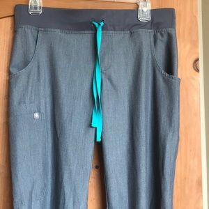 Figs Kade scrub pants